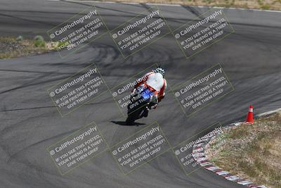 media/Apr-20-2025-AHRMA (Sun) [[393a79c373]]/Race/Group 10/Turn 4b/